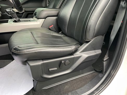 Used 2019 Ford F150 Lariat w/ Equipment Group 502A Luxury image 14