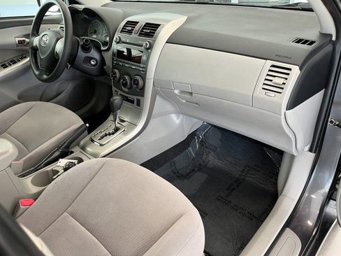 Used 2011 Toyota Corolla LE image 15