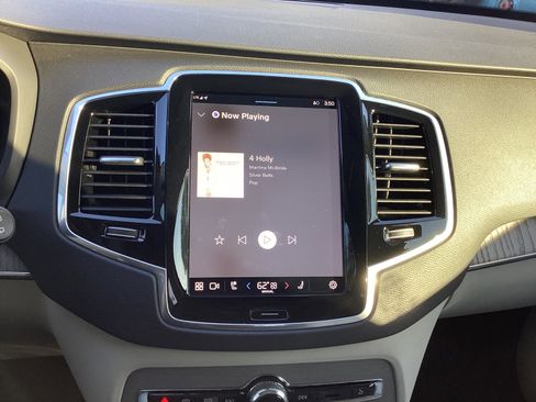 Certified 2025 Volvo XC90 T8 Plus w/ Protection Package Premier image 23