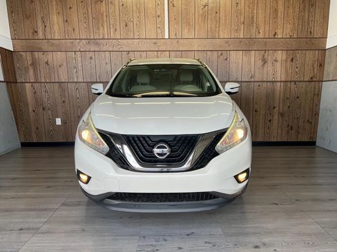 Used 2017 Nissan Murano SV w/ Cargo Package FWD image 2