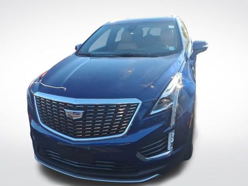 Certified 2023 Cadillac XT5 Premium Luxury image 2