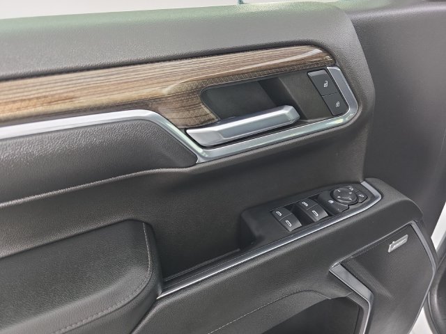 Used 2022 Chevrolet Silverado 1500 RST AWD/4WD image 9