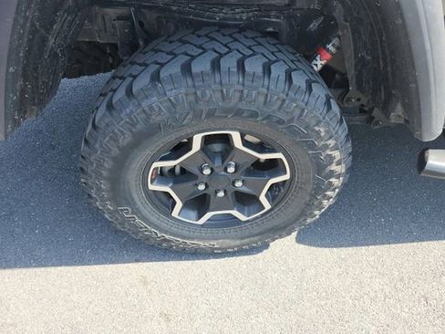 Used 2020 Jeep Gladiator Rubicon image 10