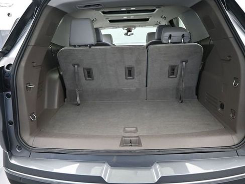 Used 2020 Chevrolet Traverse Premier image 8