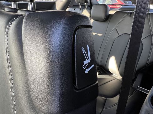 New 2026 Chrysler Pacifica Select image 39