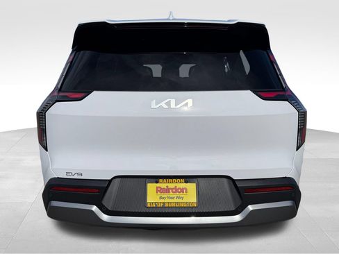 New 2026 Kia EV9 Wind AWD/4WD image 6