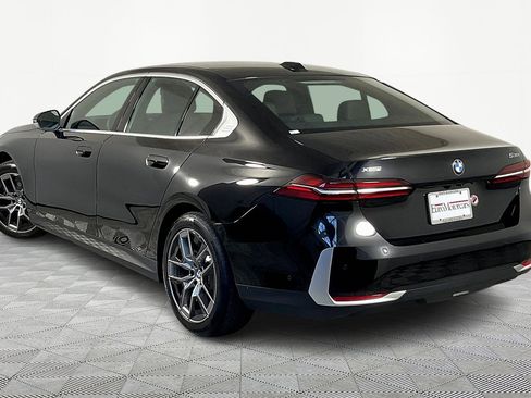 Certified 2026 BMW 530i xDrive w/ Premium Package image 5