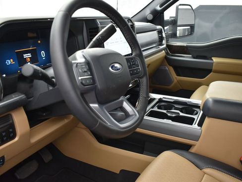 Used 2025 Ford F250 Lariat w/ Lariat Ultimate Package image 12