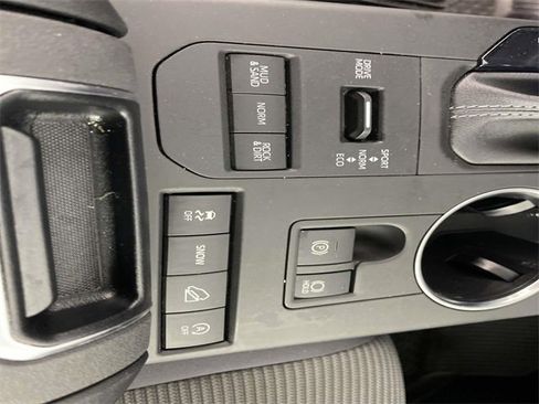 Used 2022 Toyota Highlander LE image 20
