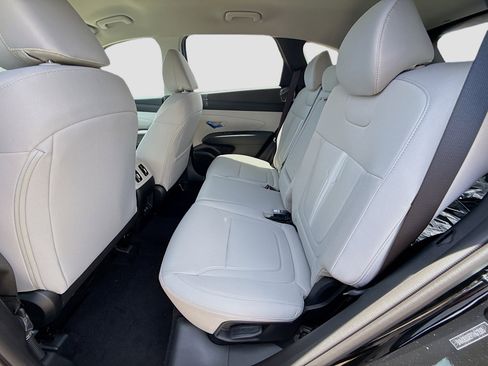 New 2026 Hyundai Tucson SEL FWD image 18