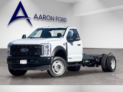 New 2026 Ford F550 4x4 Regular Cab Super Duty image 2