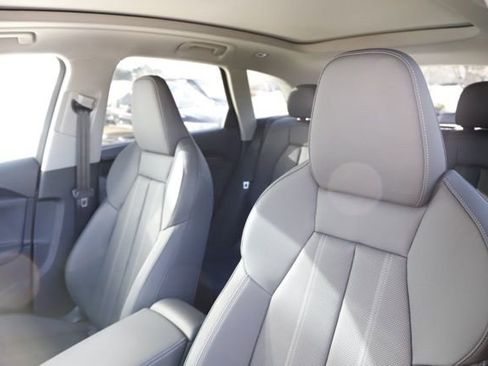 New 2025 Audi Q5 2.0T Premium Plus image 12