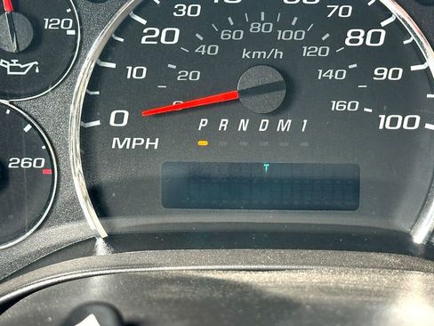 Used 2022 GMC Savana 3500 Extended w/ Driver Convenience Package RWD image 24
