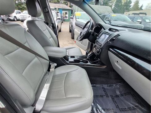 Used 2015 Kia Sorento SX AWD/4WD image 11