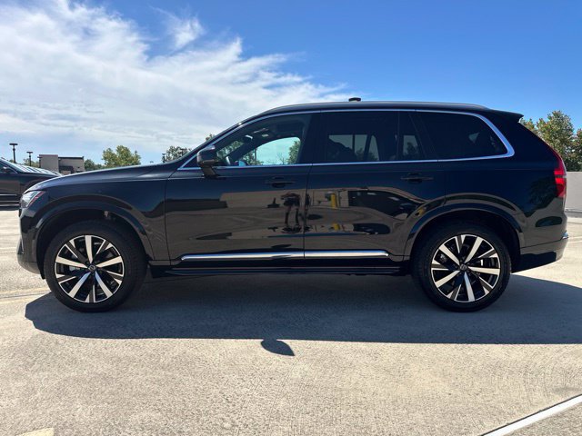 Certified 2025 Volvo XC90 B5 Core AWD/4WD image 5