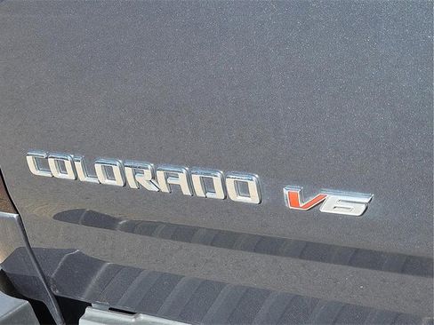 Used 2020 Chevrolet Colorado LT w/ Safety Package image 10