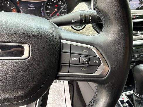 Used 2022 Jeep Compass Latitude w/ Convenience Group AWD/4WD image 27