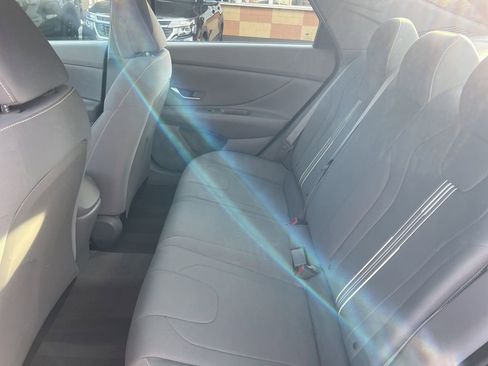 Used 2023 Hyundai Elantra SEL w/ Cargo Package image 8