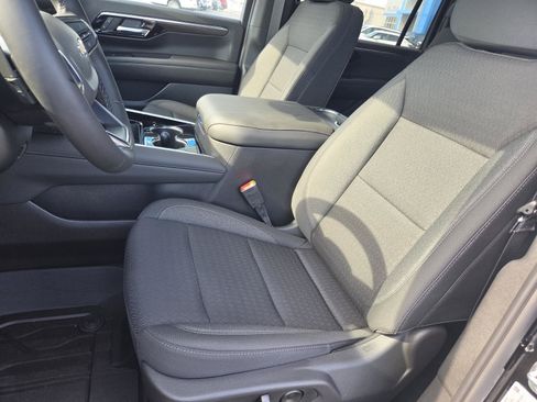 New 2026 Chevrolet Suburban LS RWD image 16