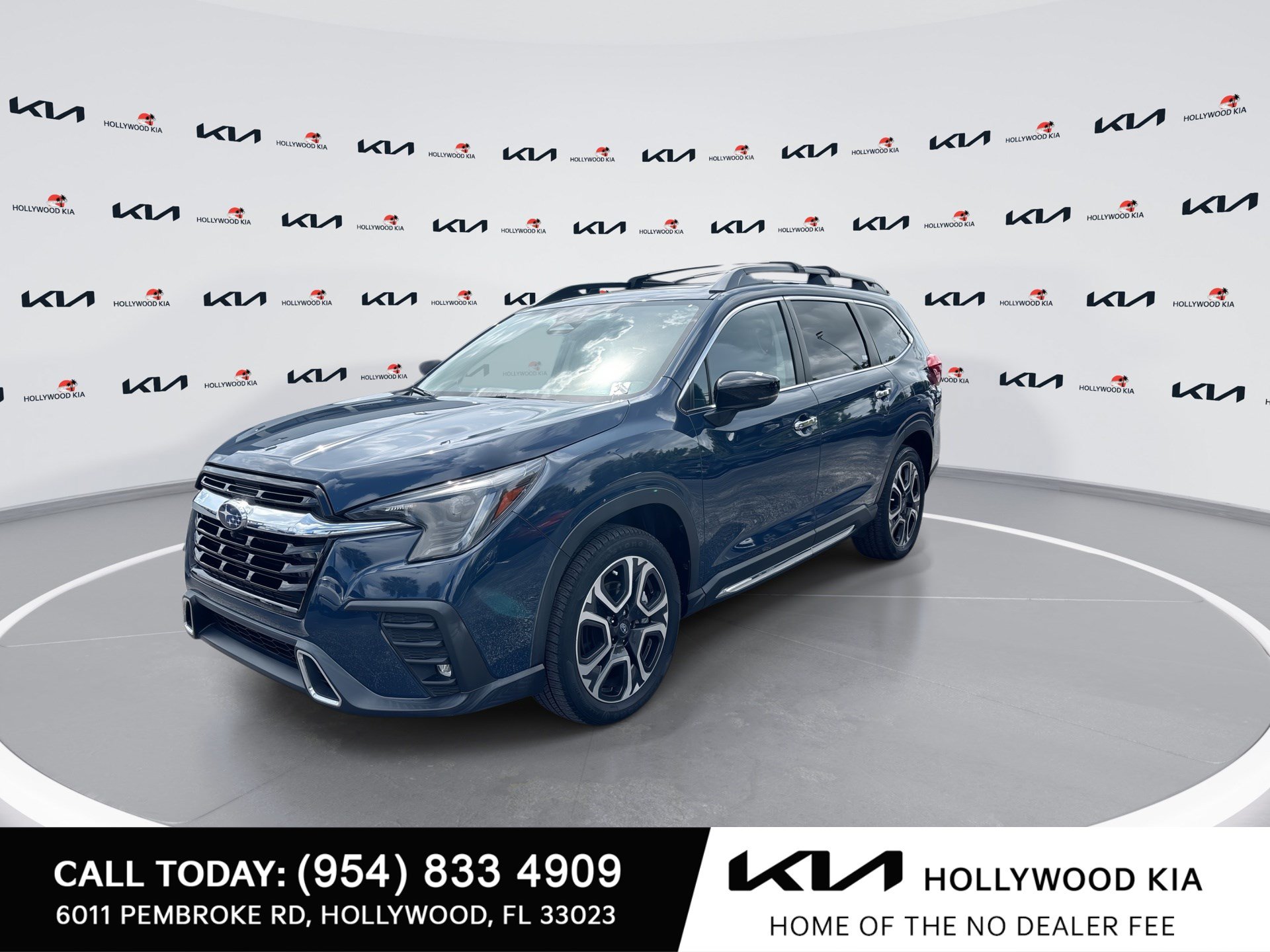 Used 2024 Subaru Ascent Touring AWD/4WD image 4