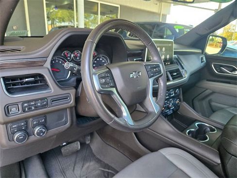 Used 2021 Chevrolet Tahoe Z71 w/ Luxury Package image 10