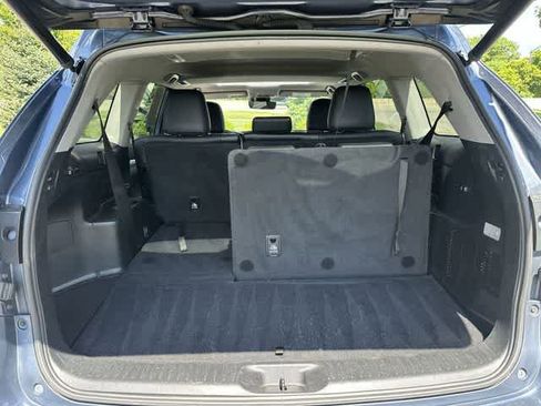 Used 2019 Toyota Highlander XLE AWD/4WD image 27