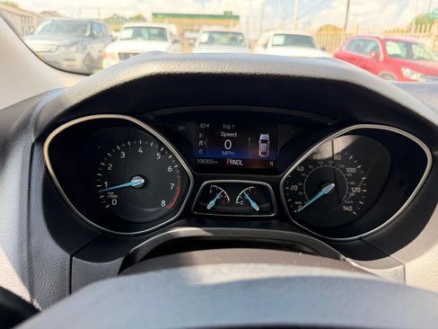 Used 2016 Ford Focus SE FWD image 36