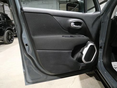 Used 2018 Jeep Renegade Sport w/ Power & Air Group AWD/4WD image 18
