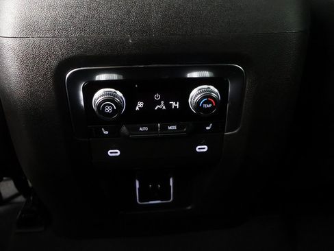 Used 2023 GMC Yukon Denali image 59