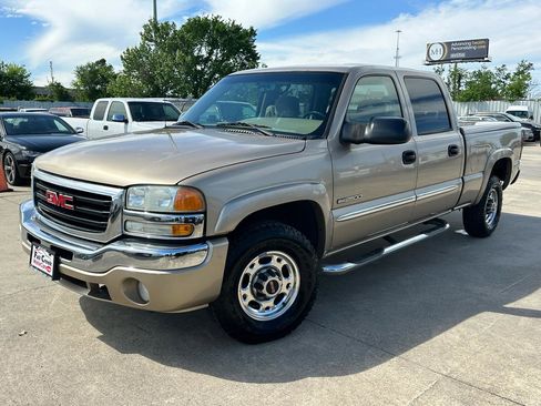 Used 2004 GMC Sierra 2500 SLE image 2