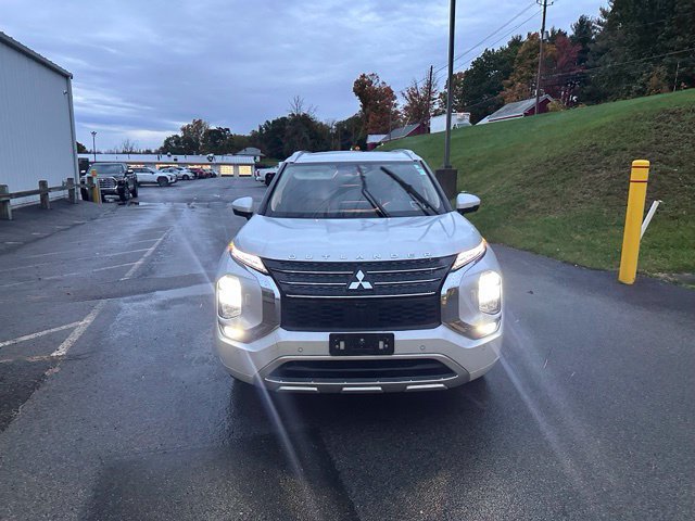 Used 2023 Mitsubishi Outlander SEL AWD/4WD image 8