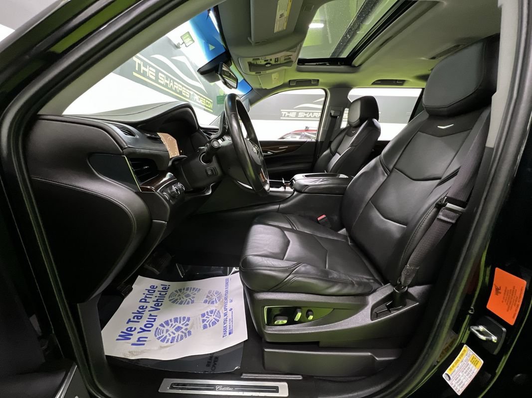 Used 2015 Cadillac Escalade ESV Luxury AWD/4WD image 16