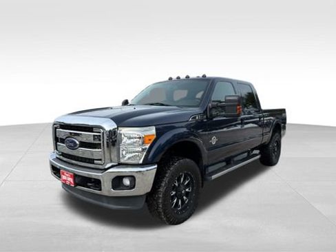 Used 2015 Ford F250 Lariat w/ Lariat Interior Package image 6