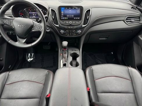 Certified 2022 Chevrolet Equinox RS w/ RS Leather Package image 10