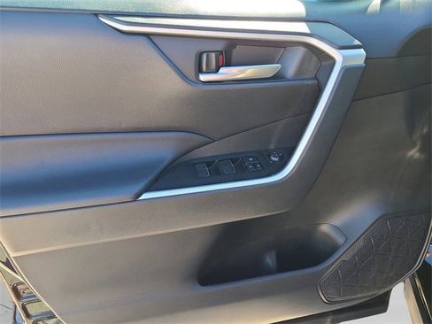Used 2024 Toyota RAV4 XLE image 20
