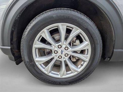 Used 2023 Ford Explorer Limited image 26
