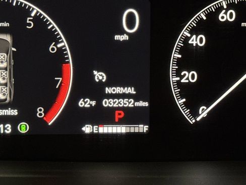 Used 2023 Honda Pilot EX-L image 6