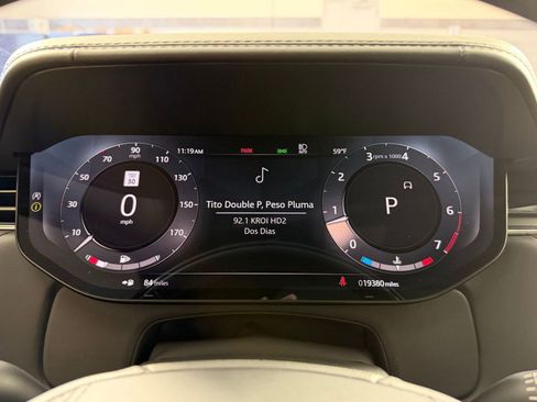 Certified 2023 Land Rover Range Rover Autobiography image 20