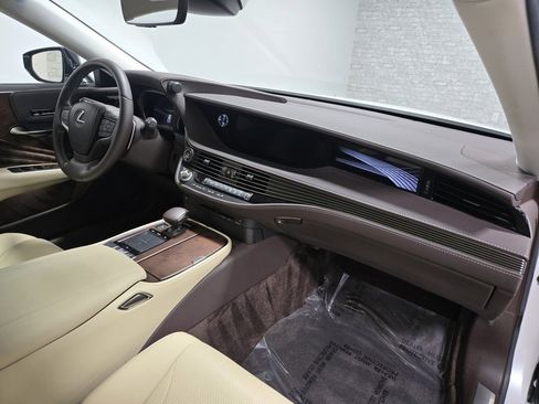 Used 2019 Lexus LS 500 image 52
