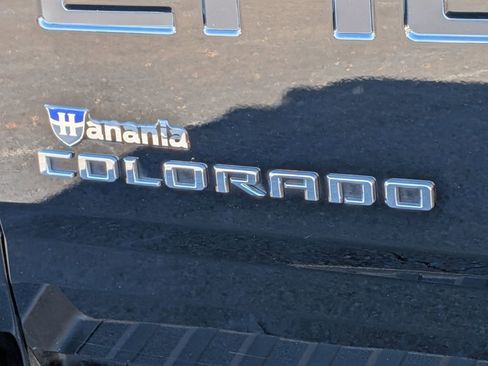 Used 2021 Chevrolet Colorado ZR2 w/ ZR2 Midnight Special Edition image 12