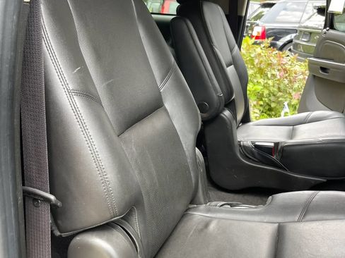 Used 2013 GMC Yukon XL Denali AWD/4WD image 26