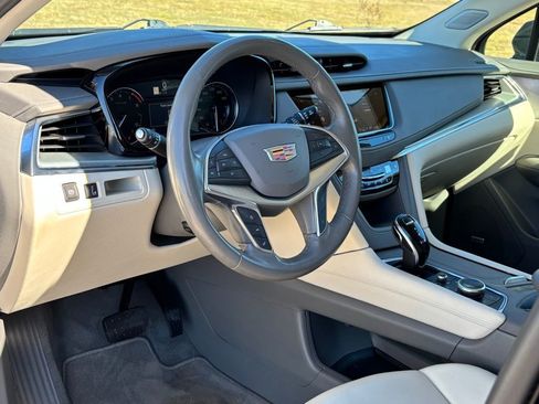 Used 2022 Cadillac XT5 Premium Luxury image 12
