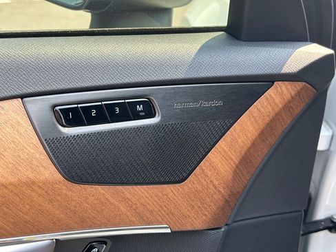 Certified 2023 Volvo XC90 T8 Plus image 16