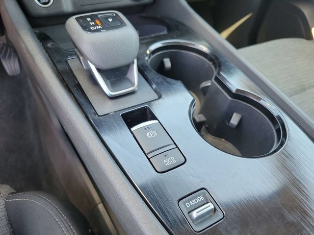Used 2023 Nissan Rogue SV FWD image 21