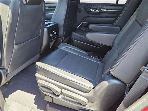 Used 2023 GMC Yukon Denali AWD/4WD image 15