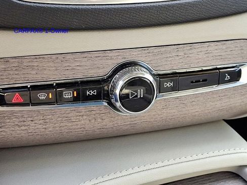 Certified 2024 Volvo XC90 B6 Plus w/ Protection Package Premier image 20