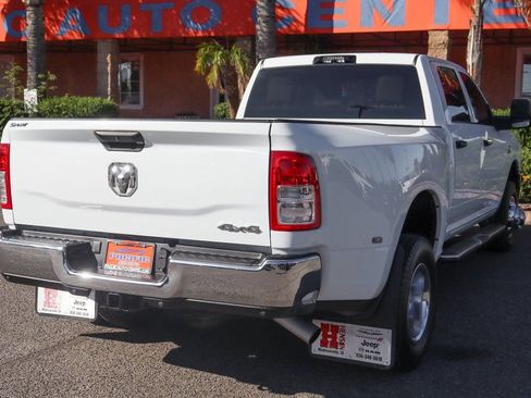 Used 2023 RAM 3500 Tradesman w/ Chrome Appearance Group AWD/4WD image 10