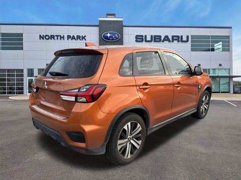 Used 2020 Mitsubishi Outlander Sport ES image 3