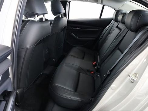 New 2026 MAZDA MAZDA3 2.5 S Sedan w/ Preferred Pkg image 23