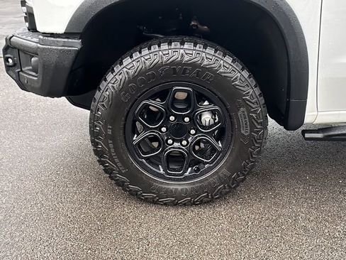 Used 2024 Chevrolet Silverado 1500 ZR2 w/ ZR2 Bison Edition image 9